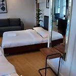 Piccadilly St James Soho 1 Bedroom Sleep 7 Vr10