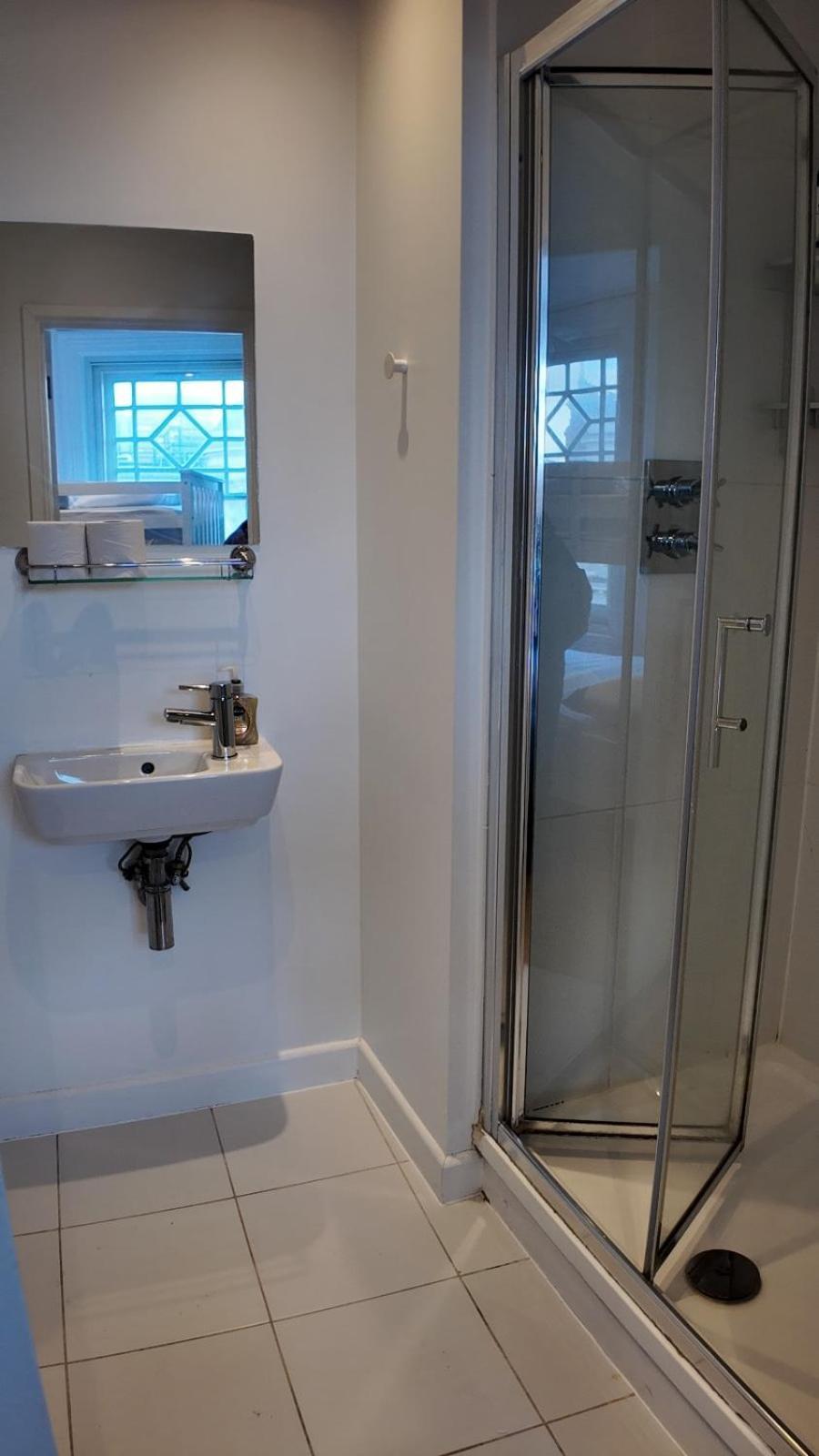Piccadilly St Soho 1 Bedroom Sleep 7 Vr10 Apartment